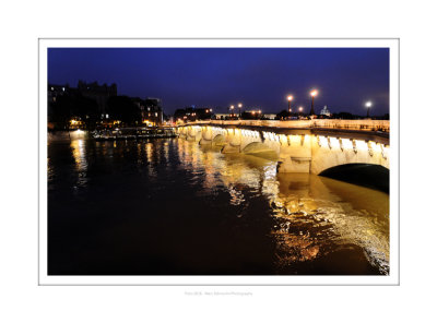 Seine river rise at Pont Neuf
