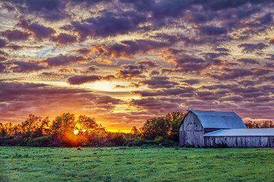 Barn At Sunrise 20130915