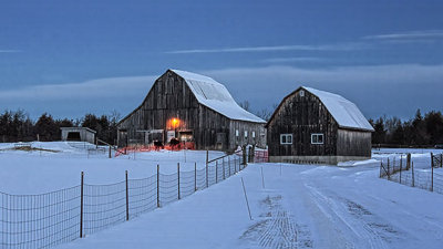Winter Barns At Dawn 41872-3