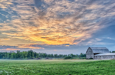 Barn In Clouded Sunrise P1100938-40