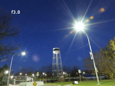 B700 Streetlight Lens Flare Test f3.8 (DSCN00620)