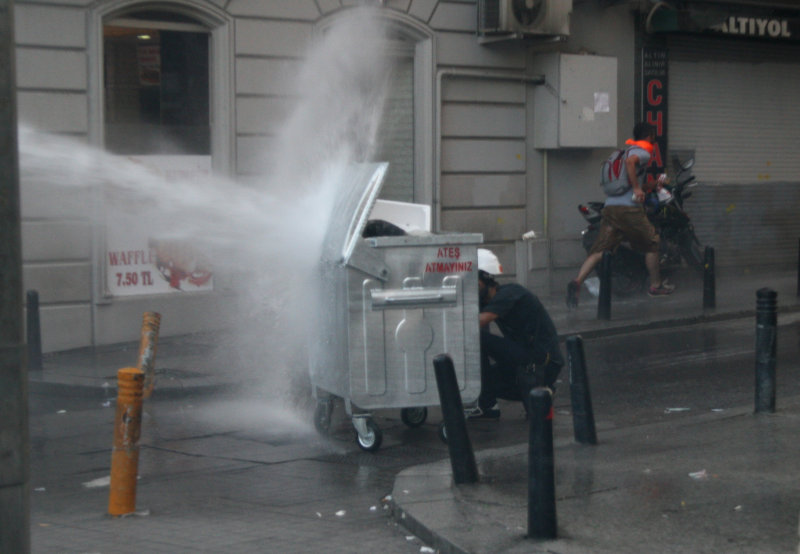 Confrontation Open Gezi Park XI.jpg