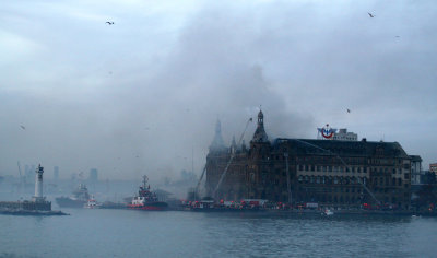 Haydarpasha Burning II / Haydarpaşa Yanııyor II.jpg