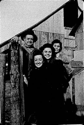 Uncle Guy & Aunt Fern with Betty & Patty