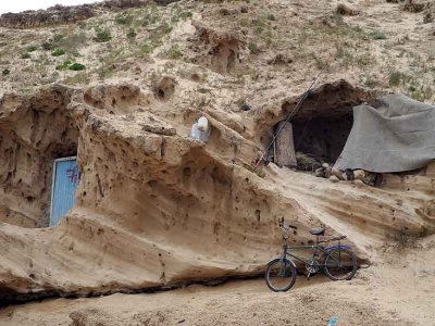 Habitations troglodytiques à Tifnit, Maroc.