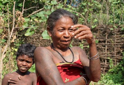 Birhor lady with tattoos