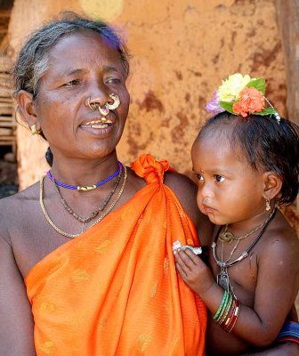Paraja lady with baby girl