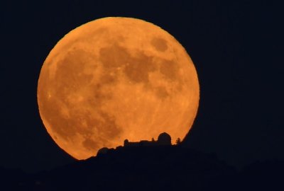 The Hunter's Moon  rising behind Lick Observatory