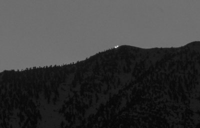 The setting Crescent Venus setting behind the Panamint Mountains