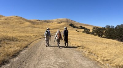 Hiking to the top of Mission Peak