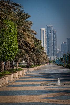 161230 Abu Dhabi Corniche - 025-Edit.jpg