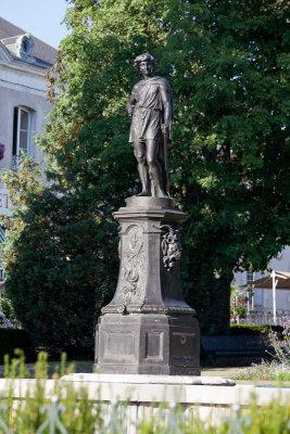 Statue de Crs