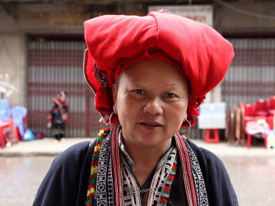 Femme de l'ethnie Dao rouge