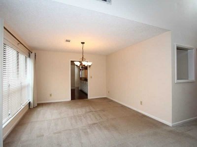 1183 Colony DR
