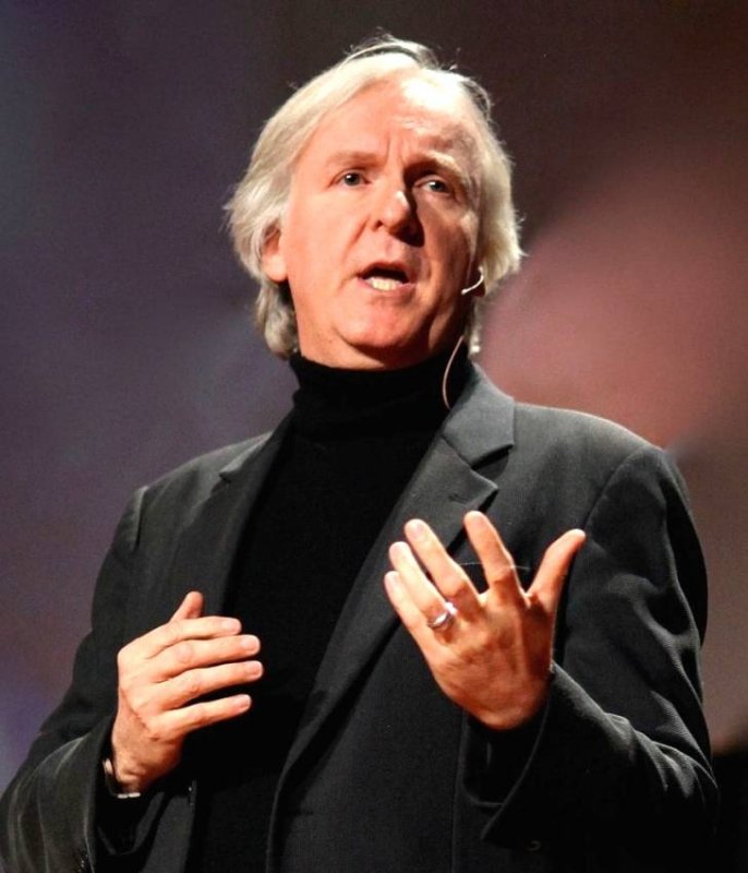 <strong>James Cameron</strong>