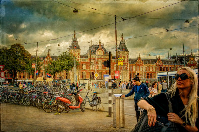 Amsterdam-Centraal2.jpg