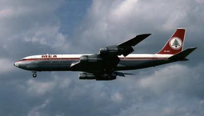 LHR OCT84 ME B707.jpg