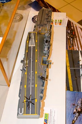 Porte-avions Clémenceau (1/400)
