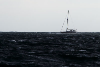 Boat on the ROCKS !!!  (30 27.758'N  ,  20 4.267'E) AK LEVKIMMIS - South Corfu