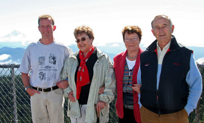 On Larch Mountain with Ralph, Ursula and Paula