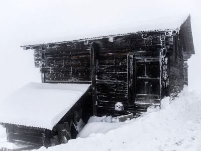 Freezing fog