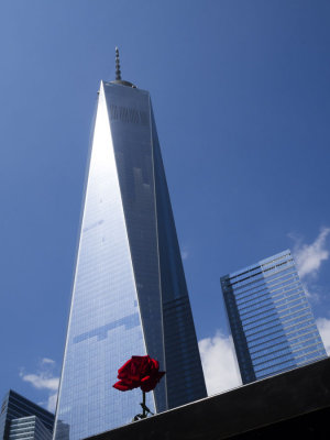 911 memorial and new world trade tower