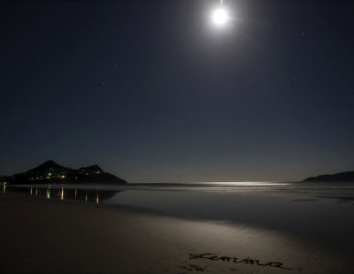 New Zealand moons