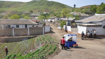 more countryside small commerce DPRK really pushingpromoting light industry