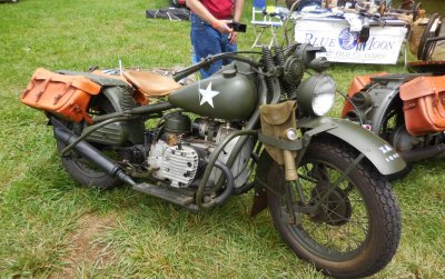 antique motorcycle show 5-21-16 7.JPG
