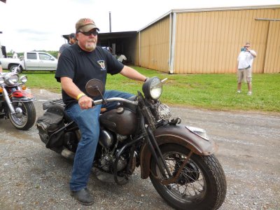 antique motorcycle show 5-21-16 20.JPG