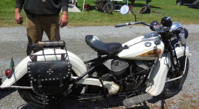 antique motorcycle show 5-21-16 44.JPG