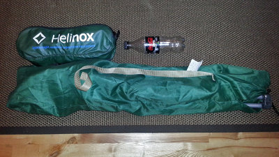 Helinox chair one, compared to a normal camping chair and 0.5 Liters bottle