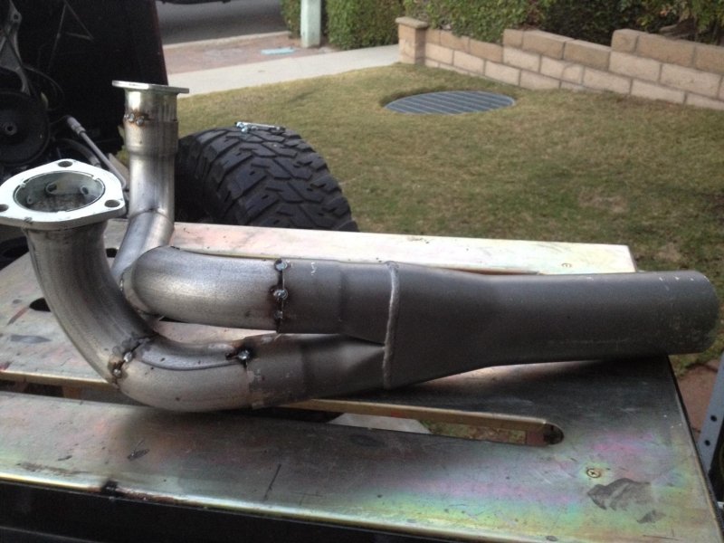 Driver side view of head pipe