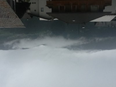 2012-06-10 09:02