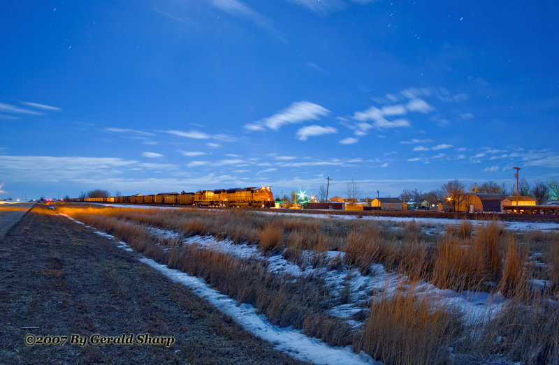 bnsf8865_west_at_keensburg_b.jpg
