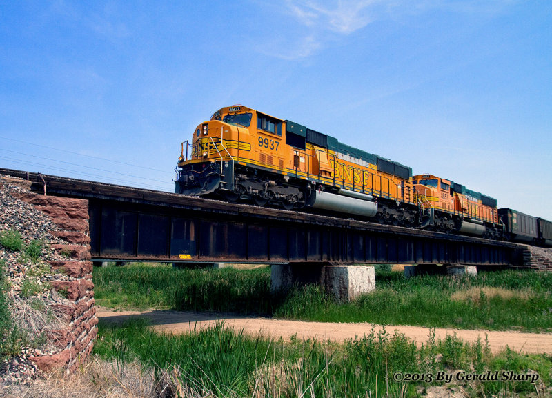BNSF 9937 West Near Hudson, CO