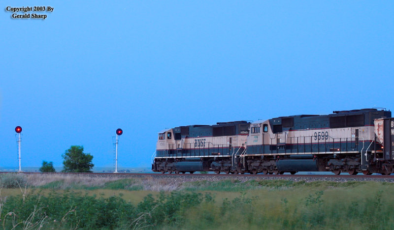 BNSF 9765 East At East Keensburg, CO.jpg