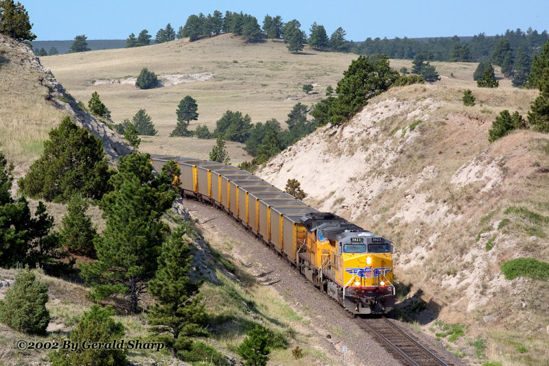 up5823_west_on_albin_hill.jpg