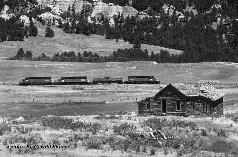 bnsf_helper_set_and_old_house_crawford_hill_ne_b&w.jpg