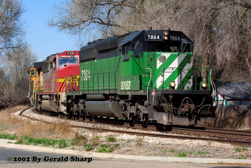 bnsf7864_south_at_longmont_co.jpg