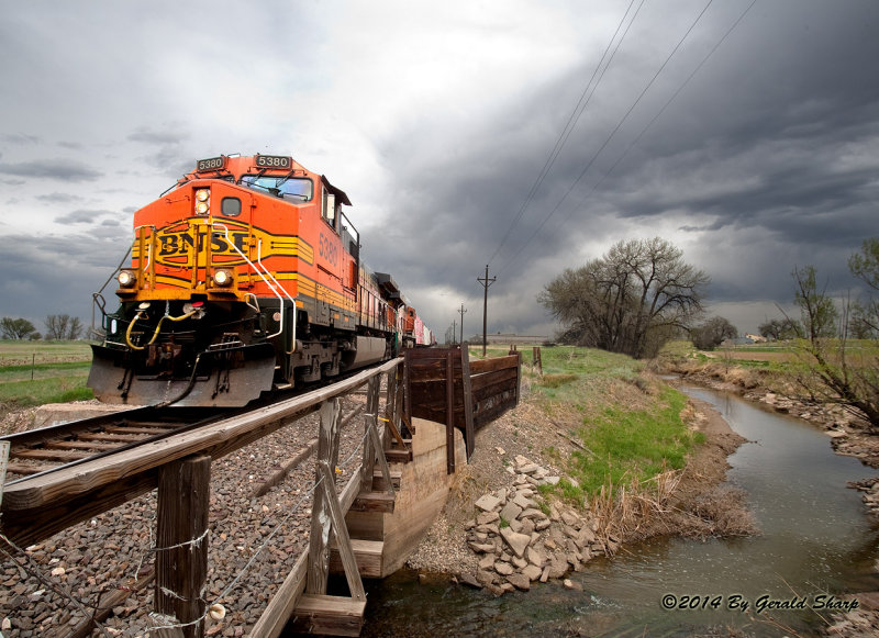 bnsf5380_south_lauden_at_sss_highland_co.jpg