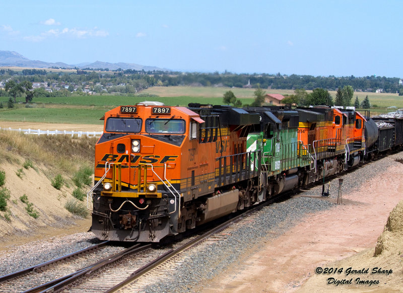 bnsf7897_south_cheden_at_nss_longs_peak_co1.jpg