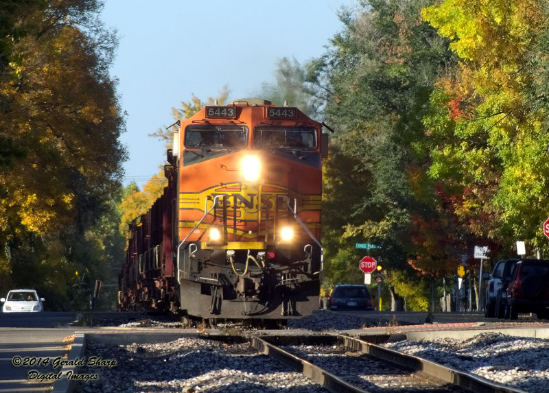 bnsf5443_south_on_atwood_street_longmont_co.jpg