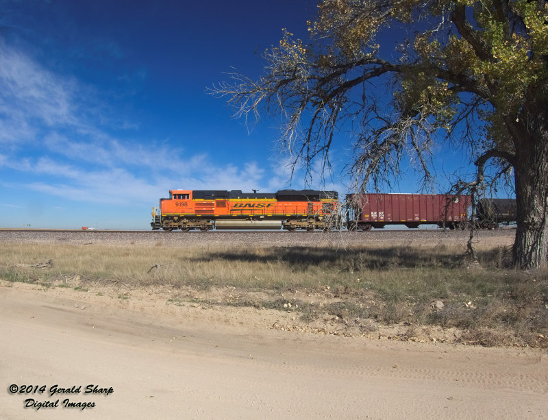 BNSF 9198 At East Roggen CO.jpg