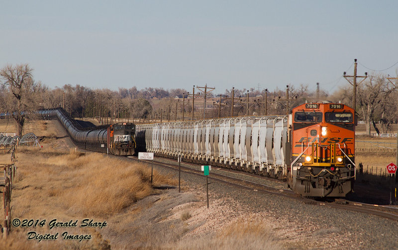 BNSF 7016 At SSS Longs Peak, CO