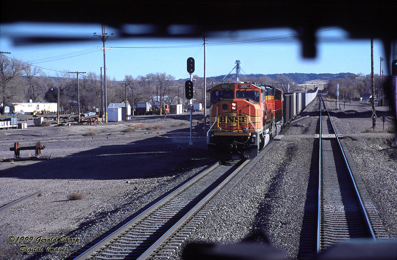 BNSF 9459 East Meets BNSF 8883 West At Crawford, NE