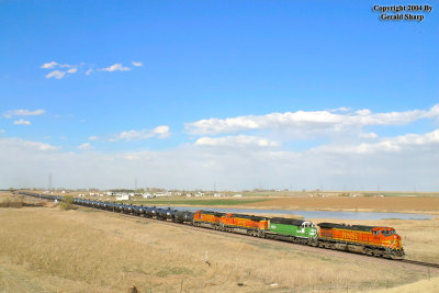 bnsf4565west_at_west_tonville.jpg