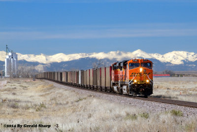 bnsf6184_east_at_roggen_co.jpg