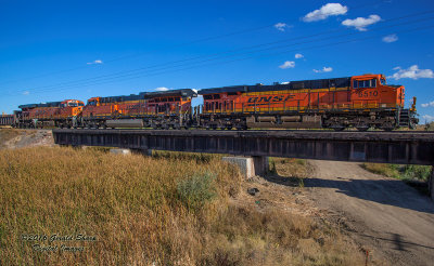 BNSF 6510 West On Low Bridge Near Hudson, CO.jpg