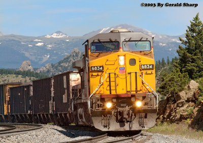 UP 6834 East At West Cresent
